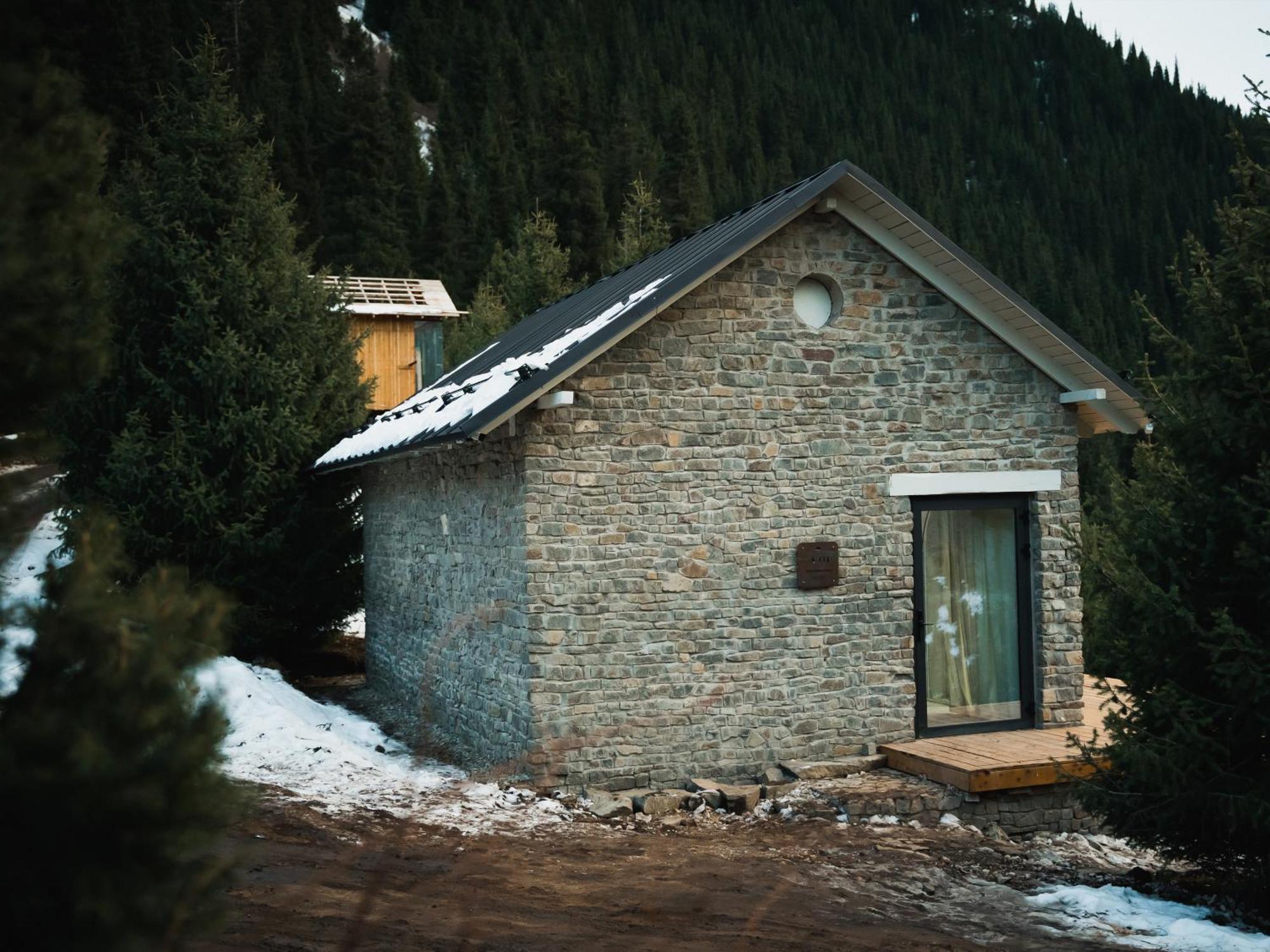 Pana Unique Kolsay Hotel Kurmenty Exterior photo